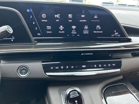 Used 2024 Cadillac Escalade ESV Sport w/ Touring Package AWD/4WD image 16