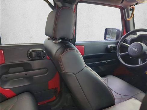 Used 2008 Jeep Wrangler Unlimited X RWD image 18