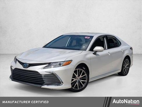Certified 2023 Toyota Camry XLE FWD image 1