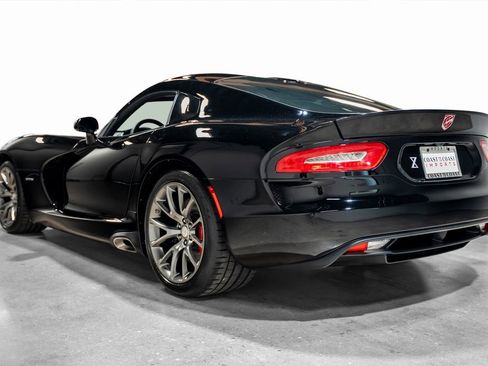 Used 2013 SRT Viper GTS w/ GTS Laguna Interior Pkg image 17