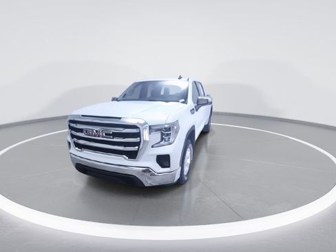 Used 2019 GMC Sierra 1500 SLE w/ SLE Value Package image 3