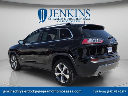 Used 2021 Jeep Cherokee Limited w/ Elite Package FWD image 6