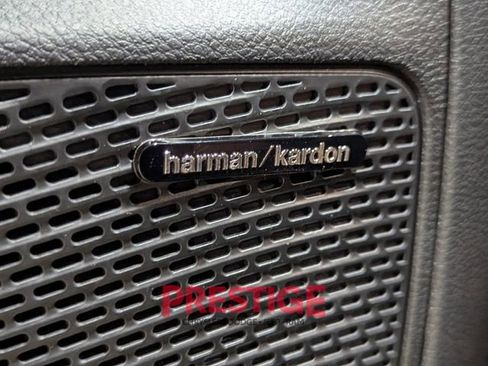 New 2026 Chrysler Pacifica Pinnacle image 23