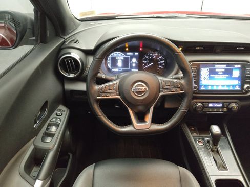 Used 2021 Nissan Kicks SR w/ SR Premium Package FWD image 22