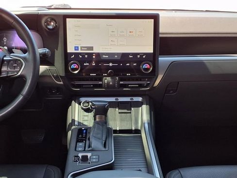 Used 2024 Lexus GX 550 AWD/4WD image 8