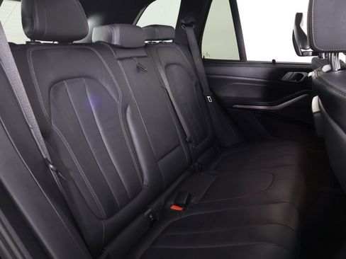 Used 2022 BMW X5 xDrive40i image 38