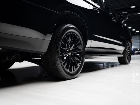 Used 2024 Chevrolet Suburban RST w/ Luxury Package image 74