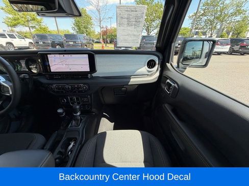 Certified 2025 Jeep Wrangler Unlimited Sahara AWD/4WD image 20