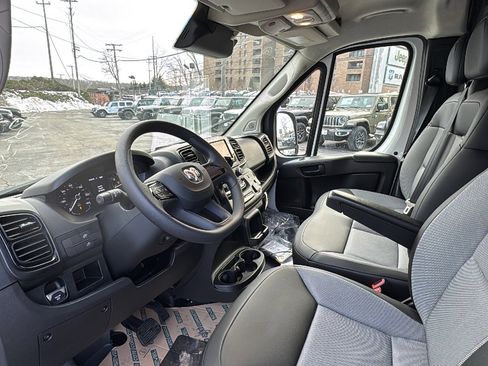 New 2025 RAM ProMaster 2500 w/ Power Group image 15