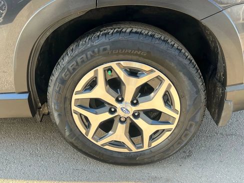 Used 2019 Subaru Forester Premium w/ All-Weather Package image 10