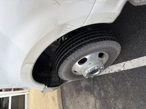 Used 2019 Ford F350 XL w/ Power Equipment Group image 13