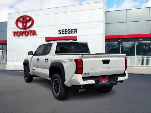 Used 2024 Toyota Tacoma TRD Off-Road AWD/4WD image 6