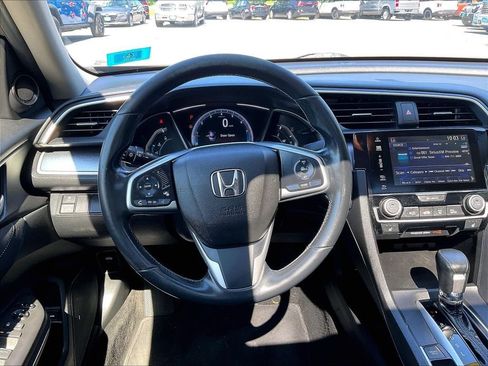 Used 2018 Honda Civic EX-T image 17