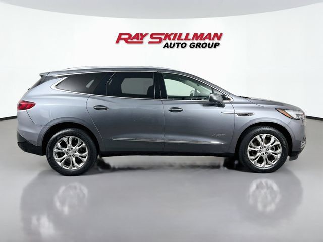 Used 2019 Buick Enclave Avenir w/ Avenir Technology Package AWD/4WD image 8