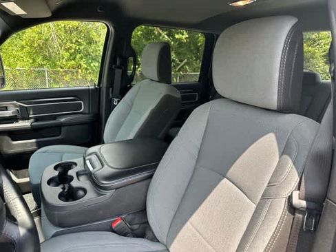 Certified 2024 RAM 2500 Big Horn AWD/4WD image 4