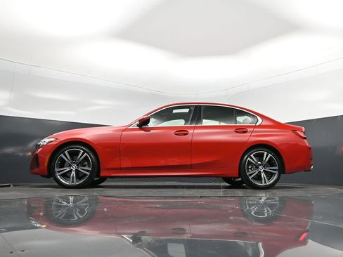 Certified 2024 BMW 330i Sedan image 39