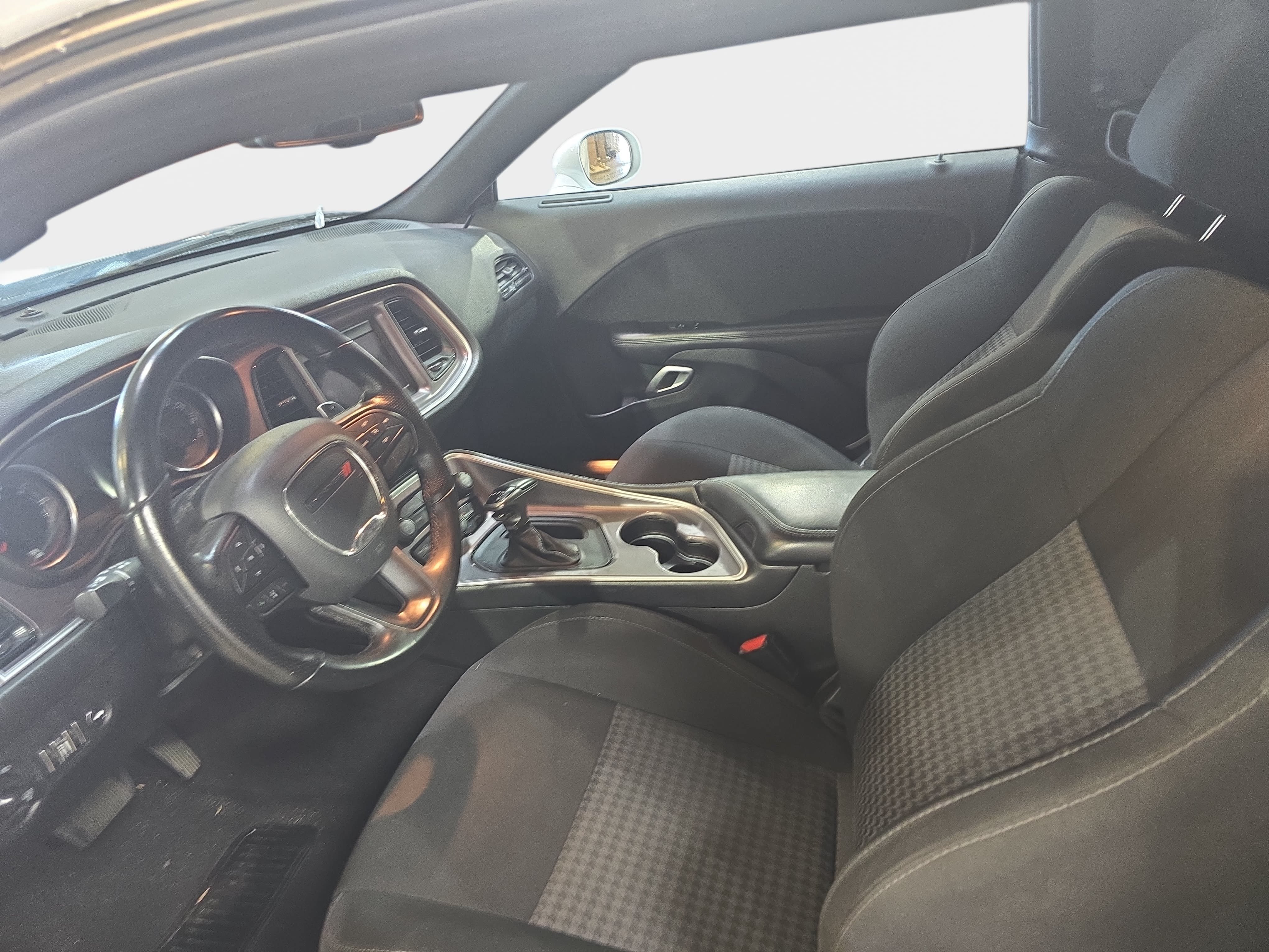 Used 2022 Dodge Challenger GT AWD/4WD image 13