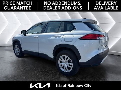 Used 2024 Toyota Corolla Cross L image 7