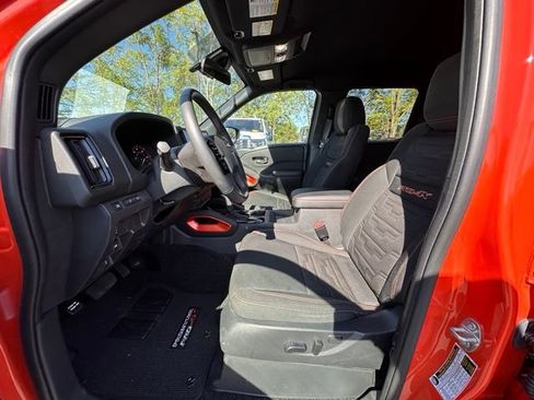 Used 2025 Nissan Frontier PRO-4X w/ Interior Protection Package AWD/4WD image 24
