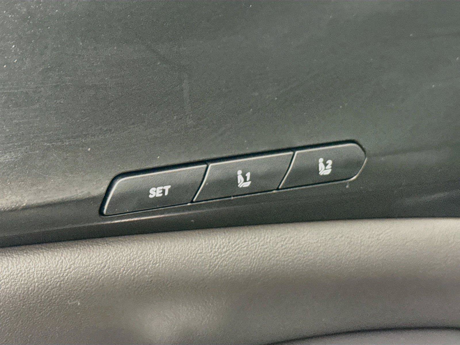 Used 2025 Kia Carnival SX Prestige FWD image 30