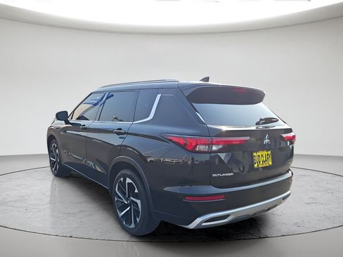 Used 2023 Mitsubishi Outlander SEL 40th Anniversary AWD/4WD image 6