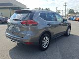Used 2017 Nissan Rogue S image 4