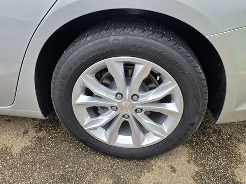 Used 2021 Chevrolet Malibu LT FWD image 36