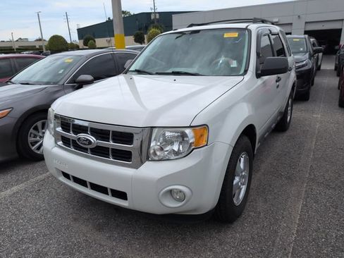 Used 2012 Ford Escape XLT FWD image 2