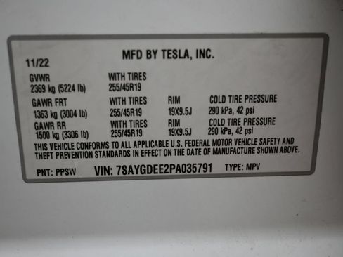 Used 2023 Tesla Model Y Long Range AWD/4WD image 43