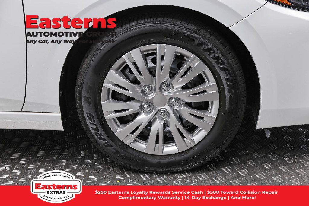 Used 2024 Nissan Sentra S FWD image 28