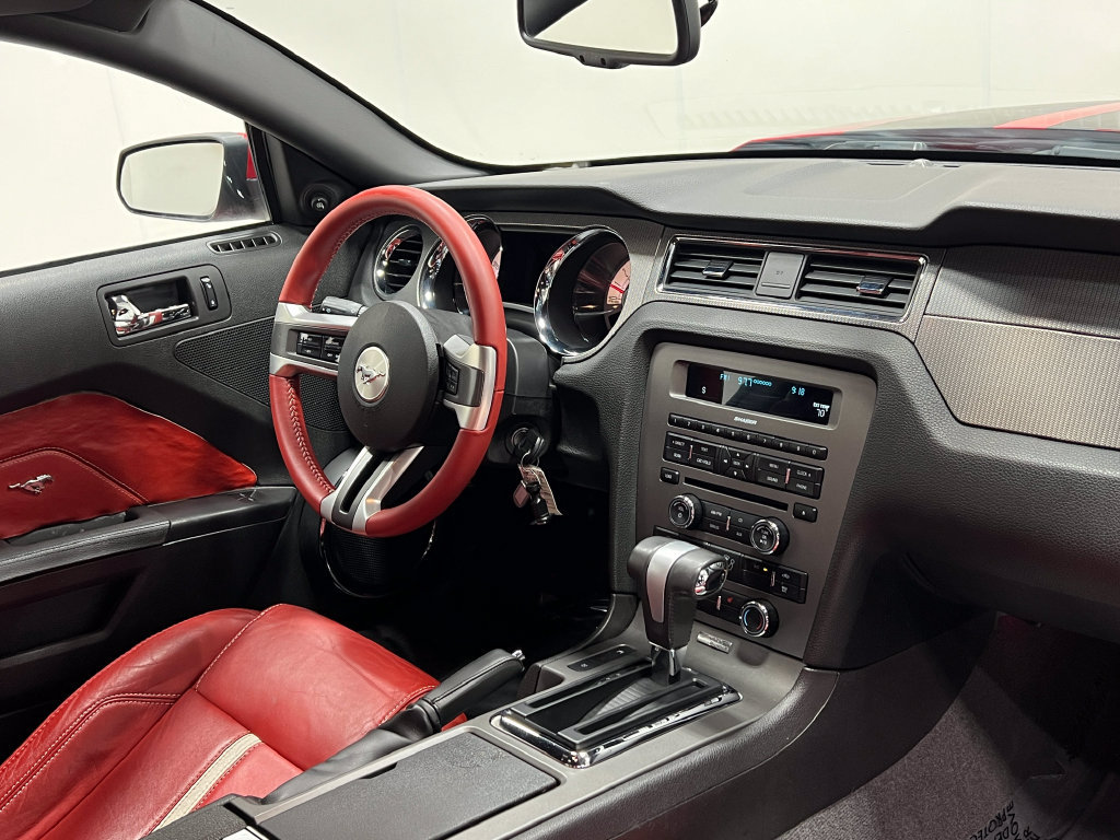 Used 2010 Ford Mustang GT Premium RWD image 17