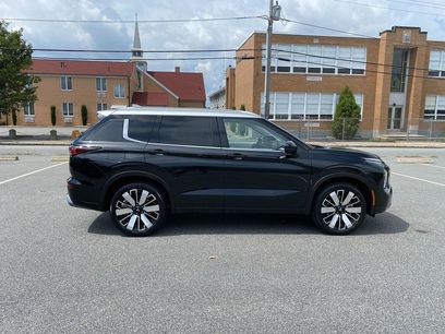 New 2025 Mitsubishi Outlander SEL