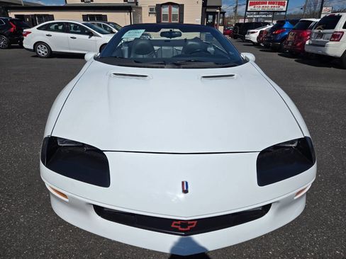 Used 1995 Chevrolet Camaro LT RWD image 4