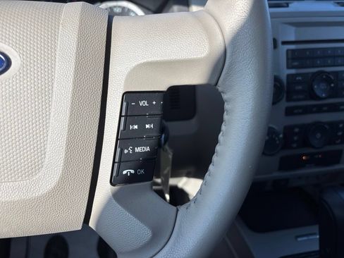 Used 2012 Ford Escape XLT FWD image 17