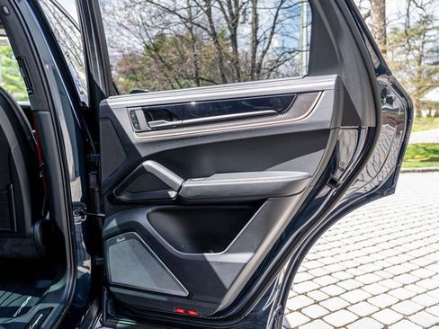 Used 2024 Porsche Cayenne S image 46