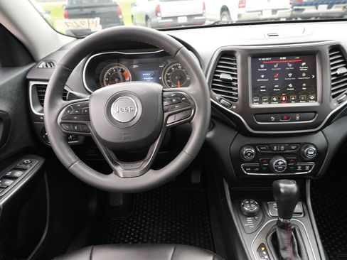 Used 2022 Jeep Cherokee Trailhawk w/ Sun, Sound & Nav Group AWD/4WD image 20