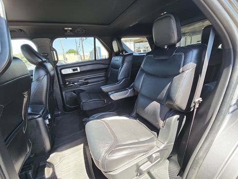 Used 2023 Ford Explorer ST w/ Equipment Group 401A AWD/4WD image 25