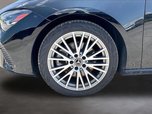 Used 2025 Mercedes-Benz CLA 250 4MATIC image 31