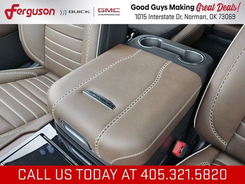 New 2026 GMC Yukon Denali Ultimate AWD/4WD image 37