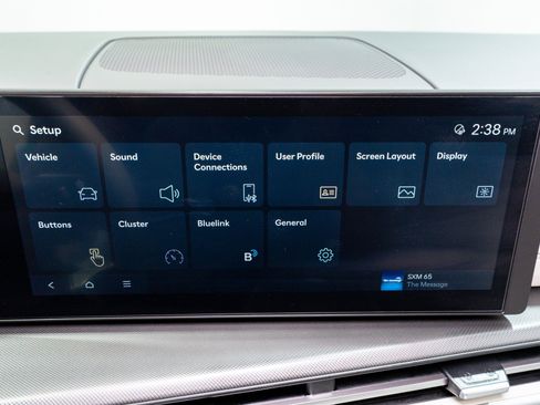 Used 2025 Hyundai Santa Fe SEL FWD image 19