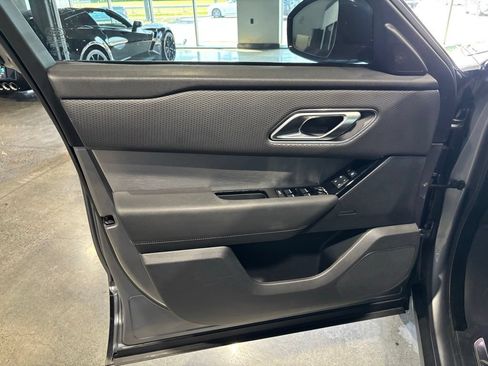 Used 2023 Land Rover Range Rover Velar R-Dynamic S AWD/4WD image 9