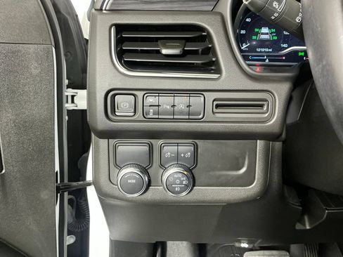 Used 2023 GMC Yukon SLT RWD image 16
