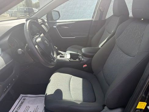 Used 2021 Toyota RAV4 XLE w/ XLE Grade Weather Package AWD/4WD image 13