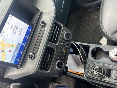 Used 2023 Ford Maverick Lariat w/ Lariat Luxury Package FWD image 2