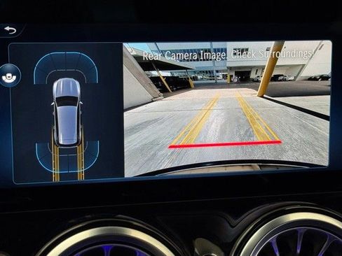 Certified 2025 Mercedes-Benz GLB 250 image 9