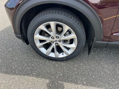 Certified 2023 Ford Explorer Platinum w/ Technology Package AWD/4WD image 33