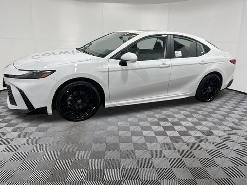 Used 2026 Toyota Camry SE w/ Multimedia Upgrade Package FWD image 4