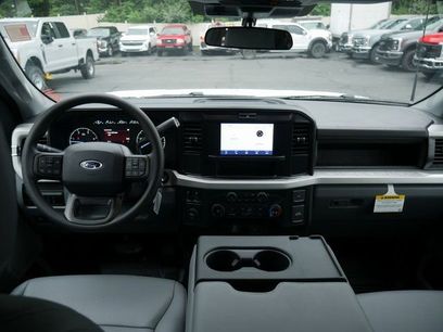 New 2025 Ford F350 XL w/ XL Chrome Package