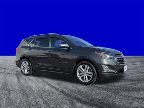 Used 2020 Chevrolet Equinox Premier FWD image 2