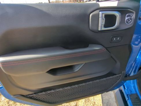 Used 2023 Jeep Wrangler Rubicon w/ LED Lighting Group AWD/4WD image 36